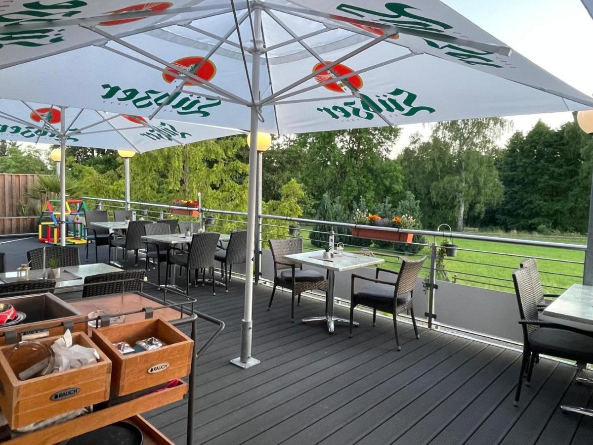Hotel Und Restaurant Zum Bunten Hirsch Mirow Exteriér fotografie